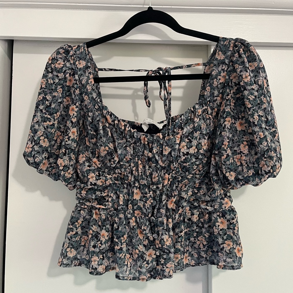 ASTR Floral Blouse